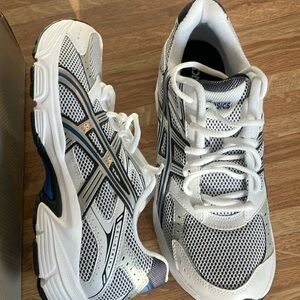 ASICS Men's White and Blue Running Shoes